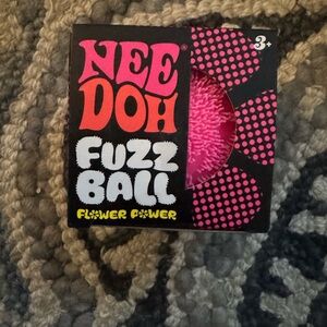 NeeDoh Fuzz Ball Flower Power 🌼 The Velvet Squeeze, Pink